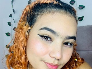 Erotinis vaizdo pokalbis Suzy-52