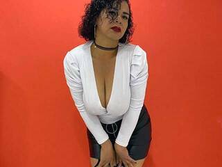 Erotinis vaizdo pokalbis sweet-alma