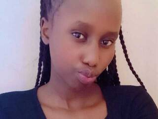 Erotinis vaizdo pokalbis Sweet241