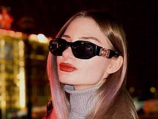 Erotinis vaizdo pokalbis _Brightgirl_