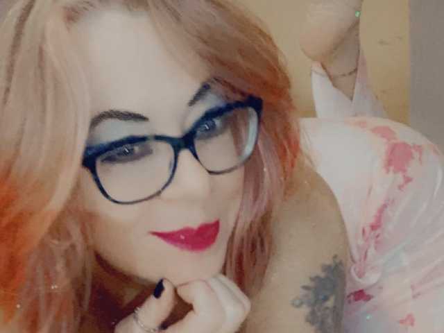 Profilio nuotrauka April_XO