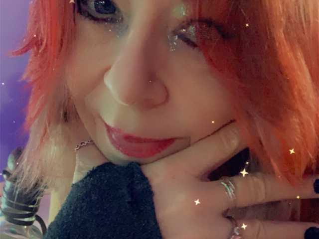 Profilio nuotrauka April_XO