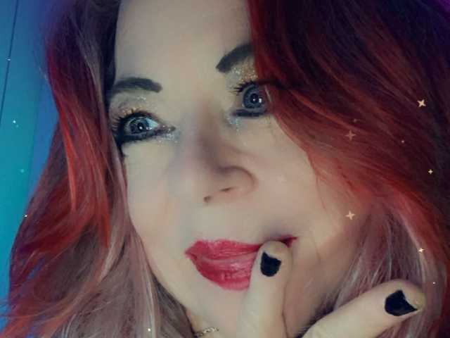 Profilio nuotrauka April_XO