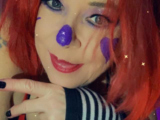 Profilio nuotrauka April_XO