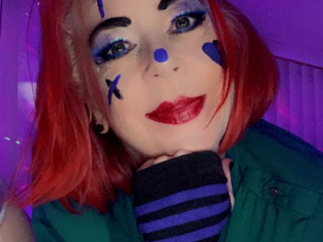 Profilio nuotrauka April_XO