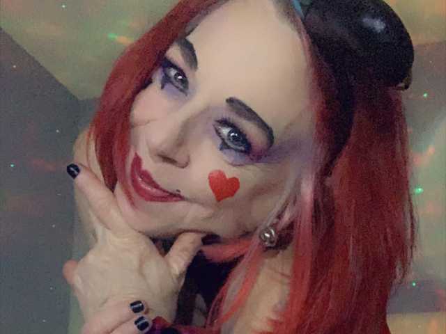 Profilio nuotrauka April_XO