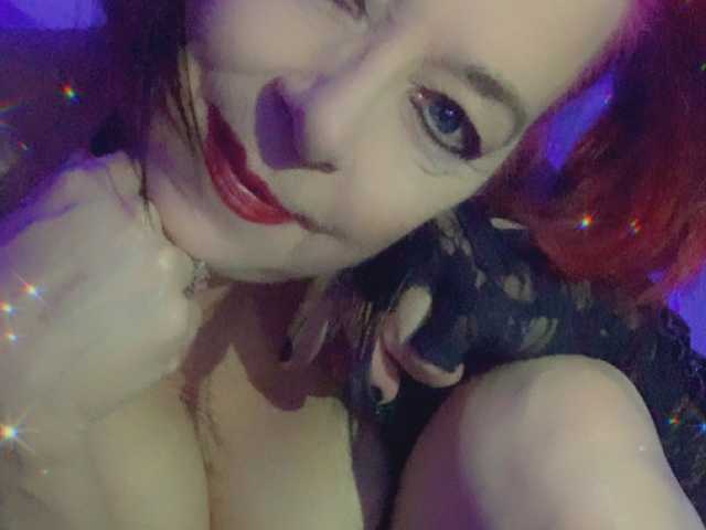 Profilio nuotrauka April_XO