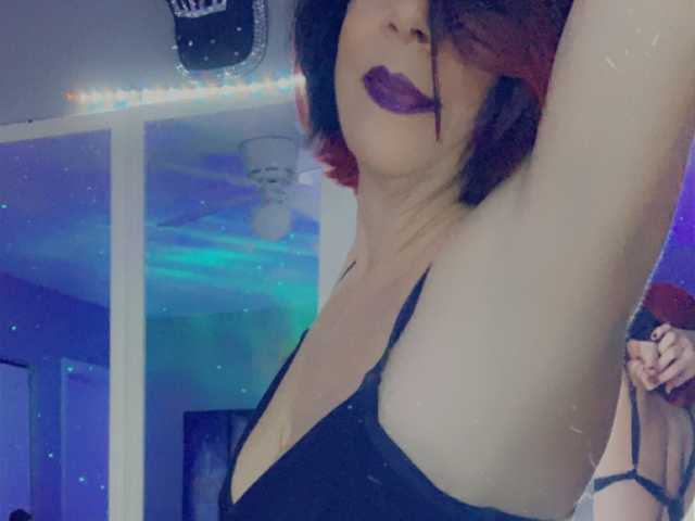 Profilio nuotrauka April_XO