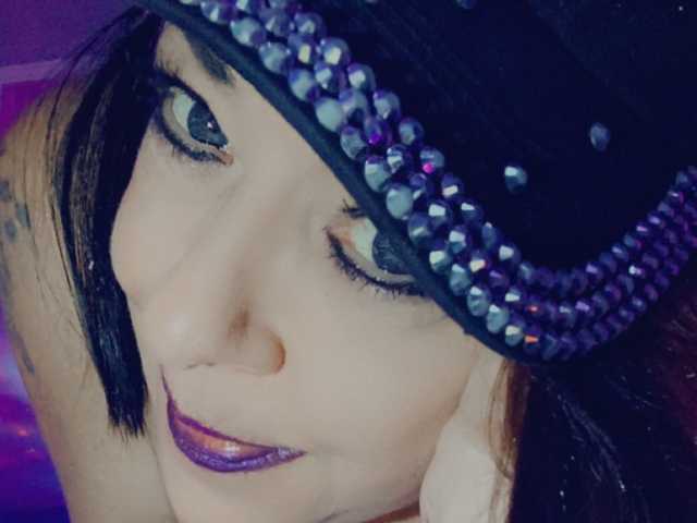 Profilio nuotrauka April_XO