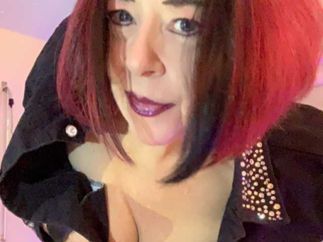 Profilio nuotrauka April_XO