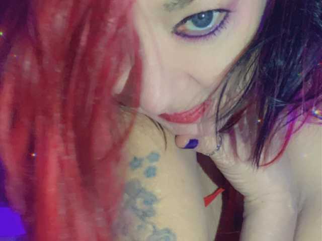 Profilio nuotrauka April_XO