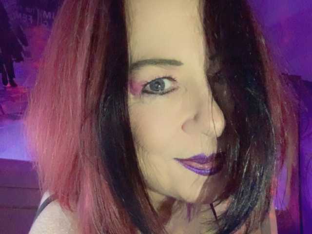 Profilio nuotrauka April_XO