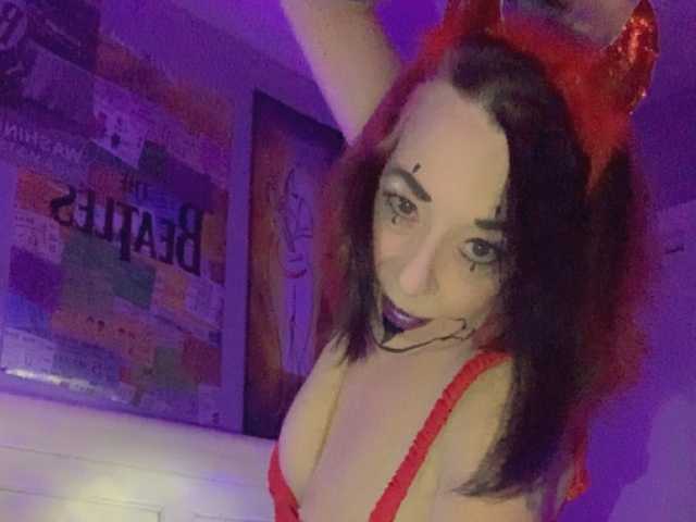 Profilio nuotrauka April_XO