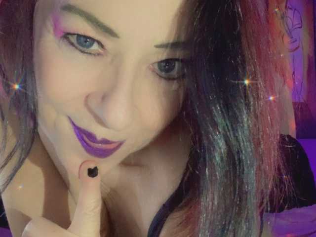 Profilio nuotrauka April_XO