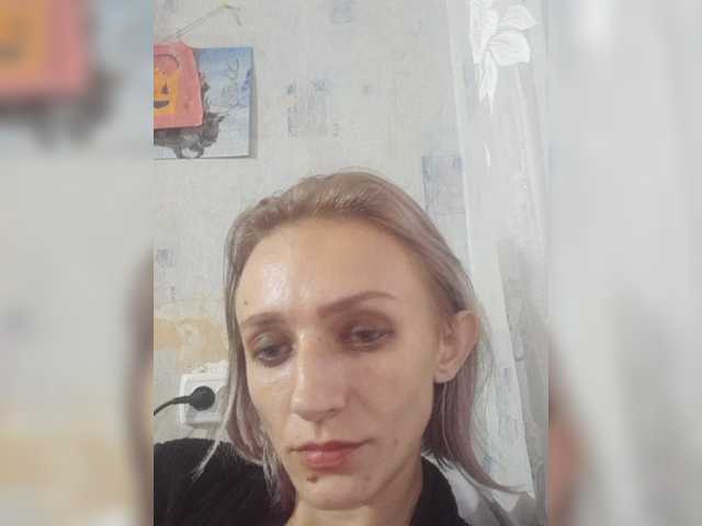 Nuotraukos Sweetnsexy @remain to cum in face