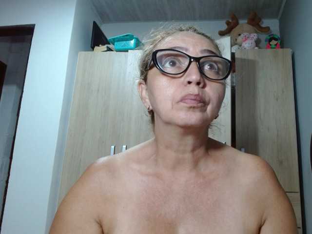 Nuotraukos sweetthelmax goal: ❤️ dildo pussy ❤️ big ass mature ❤️let's relax today❤️call - goal: +
