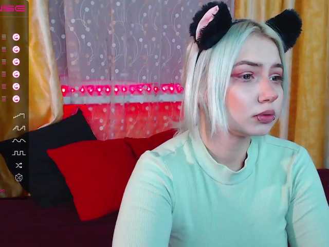 Nuotraukos Julia_rrrr Поболтаем?)