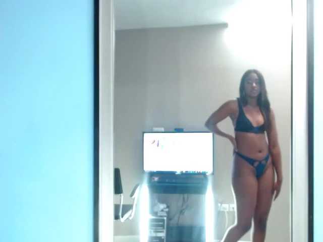 Nuotraukos TamaraAngels Hi loves! first day here, give me tons of love and i will make u hard!! fingering my kitty at goal