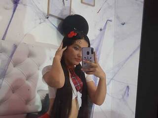 Erotinis vaizdo pokalbis TamaraRosy