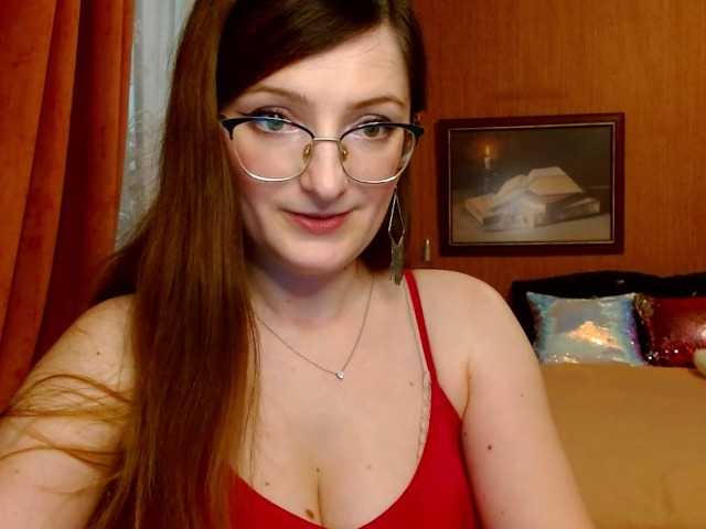 Nuotraukos tastyAriel Sweet and yet dang naughty ;) #innocentface #sweet #petite #glasses #fetish #natural #domina #teaser #cfmn #joi #cei #cbt #sph