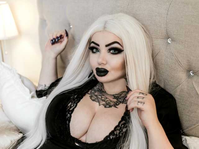 Erotinis vaizdo pokalbis SavageQueen
