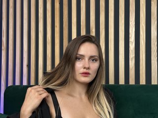 Erotinis vaizdo pokalbis TenderAmber