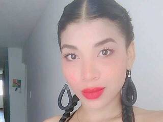 Erotinis vaizdo pokalbis ThaliaMorriss