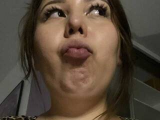 Erotinis vaizdo pokalbis Thebaddestfemale