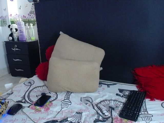 Transliacijos ekrano nuotraukos thelesbianhot