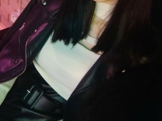 Erotinis vaizdo pokalbis ThelmaHettie