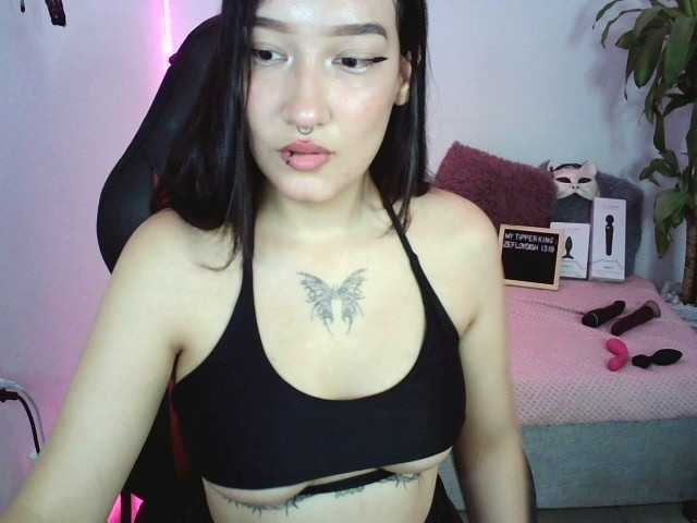 Nuotraukos ThiaraDior 1 goal: SHOW TITS AND ICE = 85 TOKENS(instagram: 1 tokens )