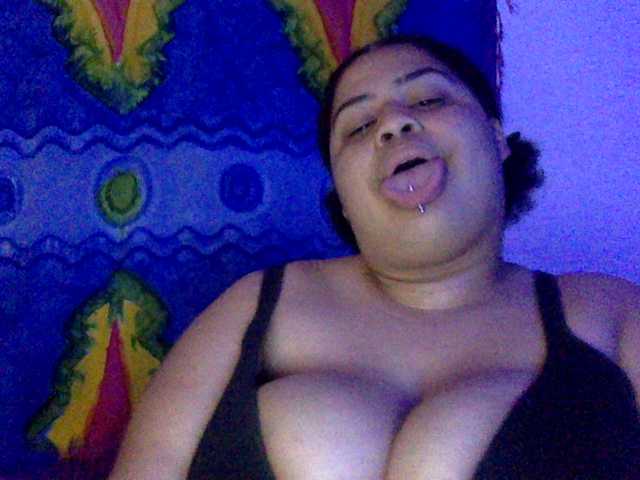 Transliacijos ekrano nuotraukos Thickumsbaby3