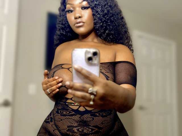 Profilio nuotrauka Throatgoddess1