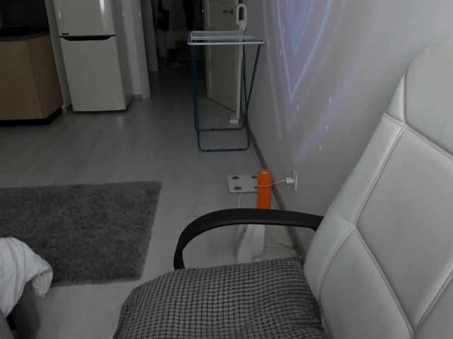Transliacijos ekrano nuotraukos Tiffffanyy