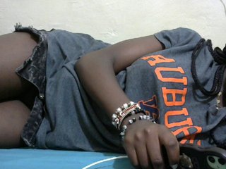 Erotinis vaizdo pokalbis Tightpussie1