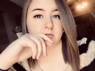 Erotinis vaizdo pokalbis tiltingh0ur