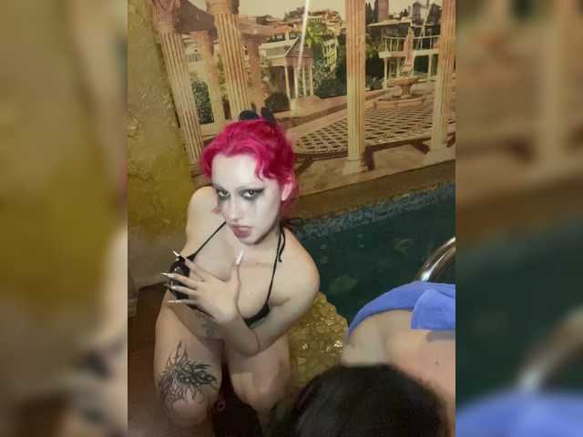 Transliacijos ekrano nuotraukos Tina-Kir