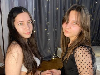 Erotinis vaizdo pokalbis TinaHil