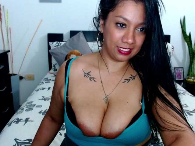 Nuotraukos titsbiglovers Hello guys let's have fun .. Show cum for 599 tokens