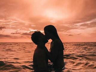 Erotinis vaizdo pokalbis together7