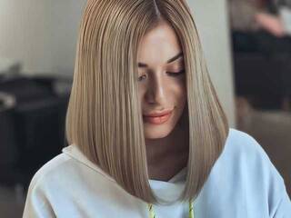 Erotinis vaizdo pokalbis Tretyakovaa