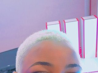 Erotinis vaizdo pokalbis Trixiee