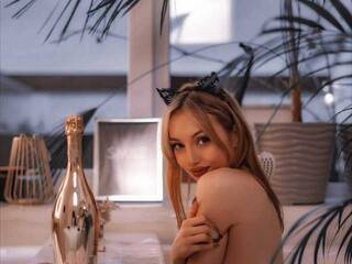 Erotinis vaizdo pokalbis tvoyamilaa21