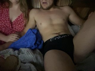 Erotinis vaizdo pokalbis TwinFlameDuo