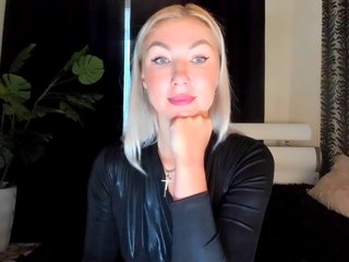 Erotinis vaizdo pokalbis Surreal1