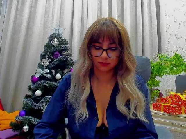 Nuotraukos Ur-Angel today are happy day ) Check my tip menu and also games ) Also i can make show here ) snap 399 , boobs 99 , toples stay 3 min 222 and many another things ) Lets have fun