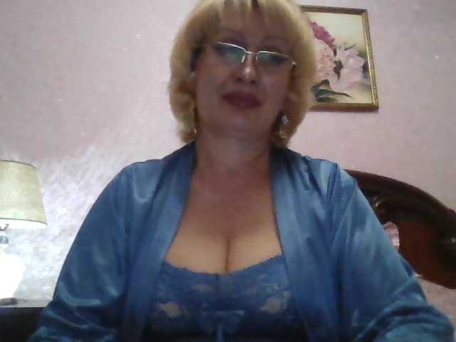 Nuotraukos _mamasita_ Greetings, my dears: * Welcome im my room. I will be glad to your attention and gifts :) I'm collecting tokens for a better camera. Need @remain :*