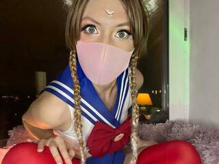 Erotinis vaizdo pokalbis Usagi-Push