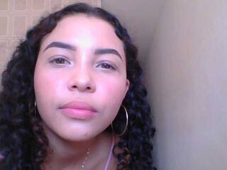 Erotinis vaizdo pokalbis vajoleth-22