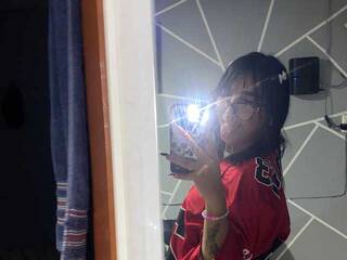 Erotinis vaizdo pokalbis Valenrosse